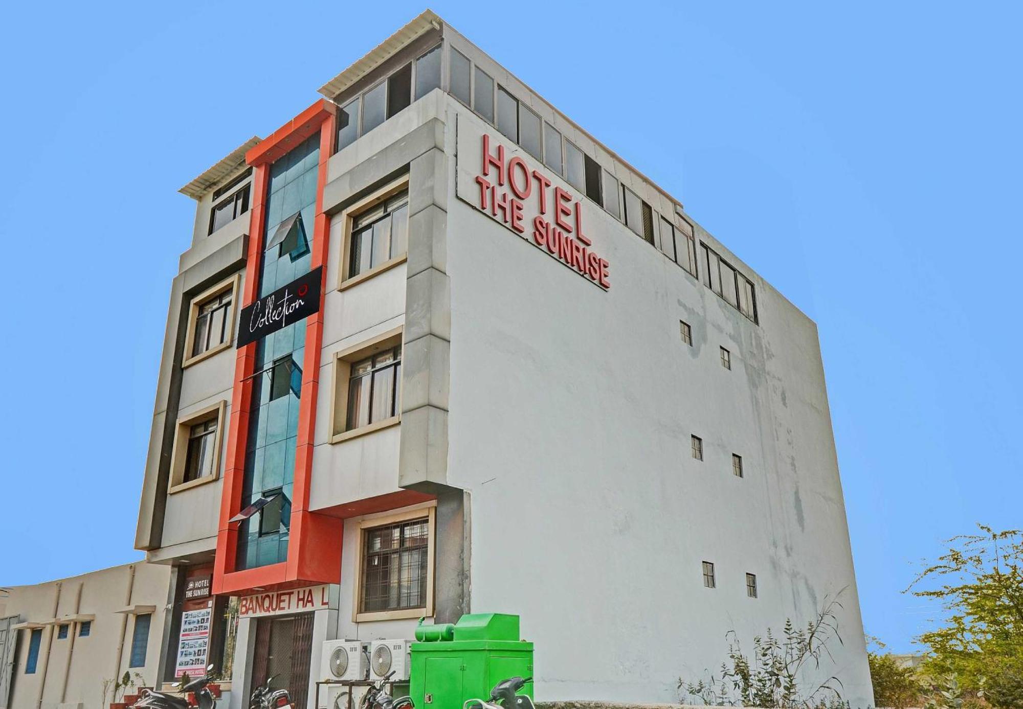 Hotel Collection O The Sunrise à Udaipur Extérieur photo